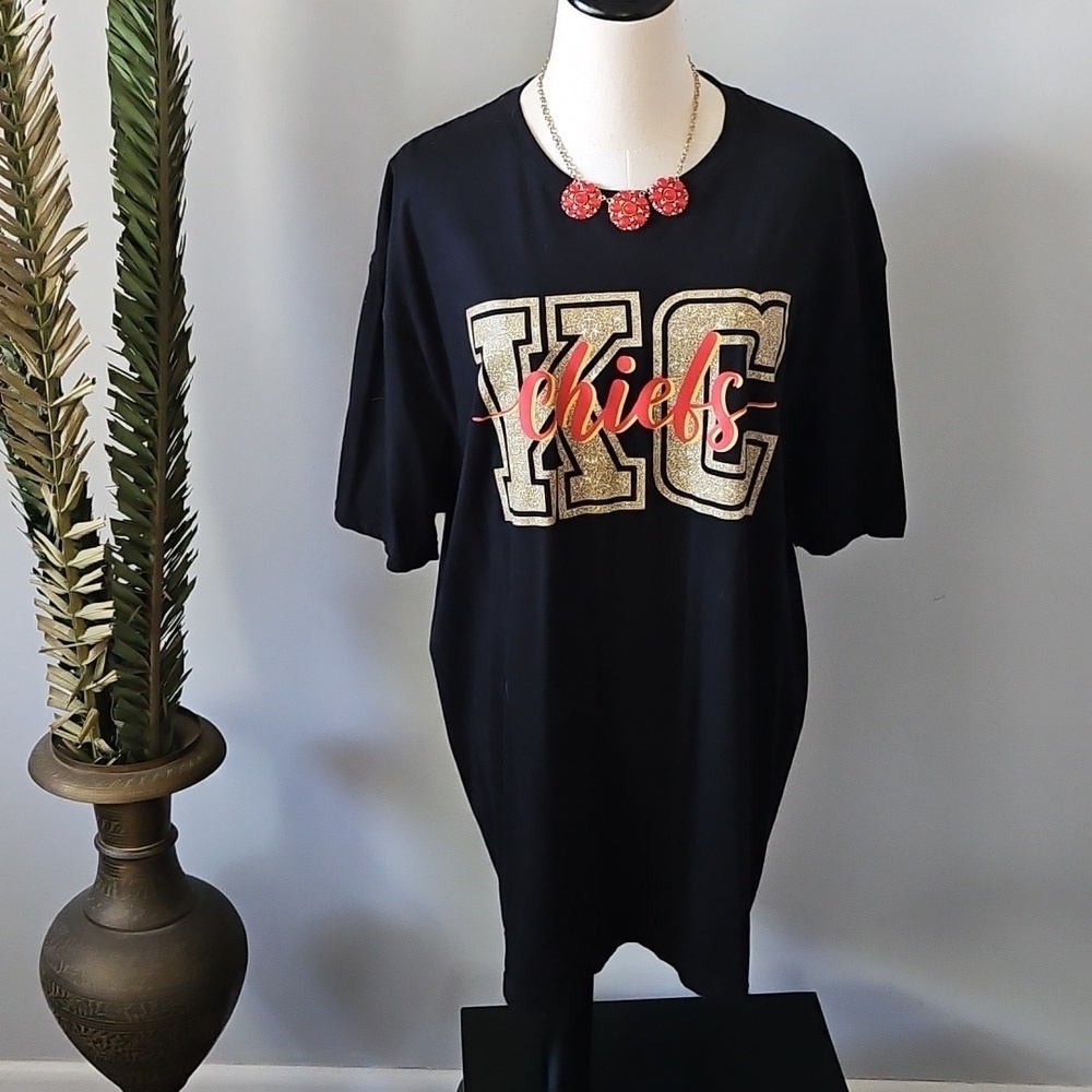 Gildan Black KC Chiefs Short Sleeve Tee with Gold and Red Graphics